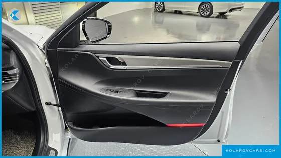 HYUNDAI GRANDEUR 3.0 LPI RENT CAR