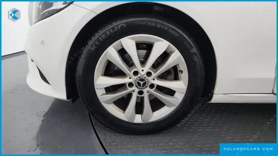 MERCEDES C-CLASS C220 D AVANTGARDE
