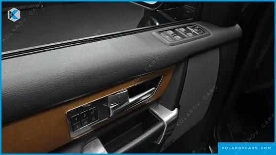 LAND ROVER DISCOVERY 3.0 SDV6 SE