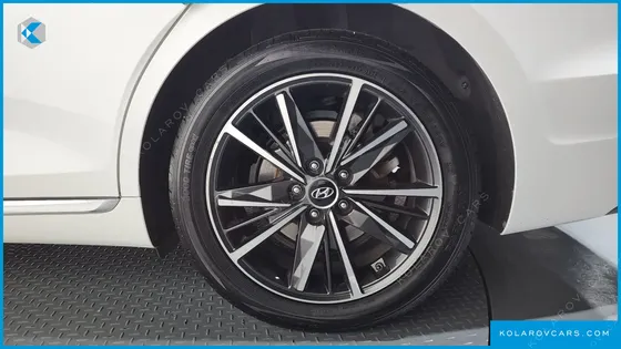 HYUNDAI GRANDEUR 2.5