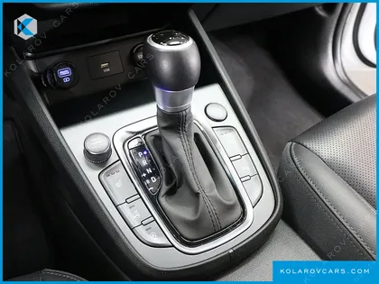 HYUNDAI KONA GASOLINE 2.0 2WD
