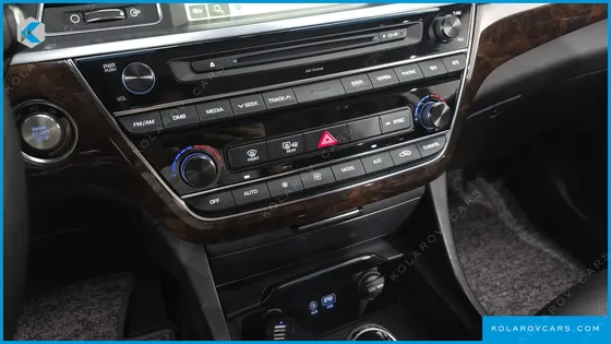 HYUNDAI ASLAN G300  MODERN