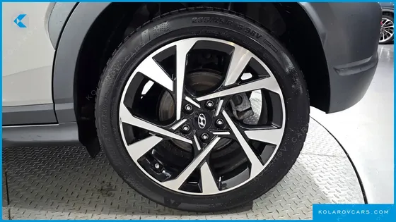 HYUNDAI KONA GASOLINE 2.0 2WD