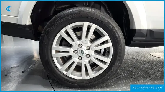 LAND ROVER DISCOVERY 3.0 SDV6 SE