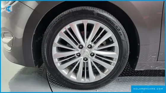 HYUNDAI ASLAN G300 EXCLUSIVE