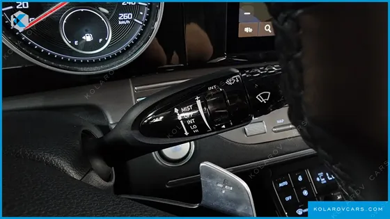HYUNDAI GRANDEUR 3.0 LPI RENT CAR
