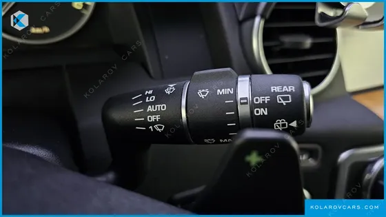 LAND ROVER DISCOVERY 3.0 SDV6 HSE