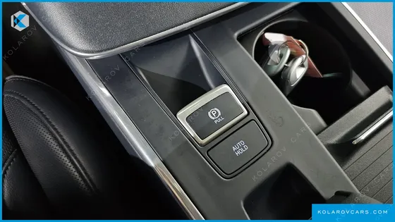 HYUNDAI GRANDEUR 3.0 LPI RENT CAR