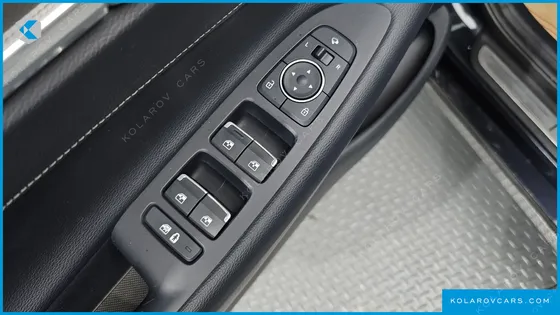 HYUNDAI GRANDEUR 3.0 LPI RENT CAR