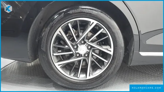 HYUNDAI GRANDEUR 3.0 LPI RENT CAR