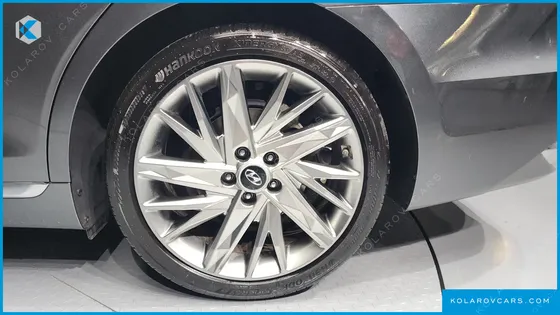 HYUNDAI GRANDEUR 2.5