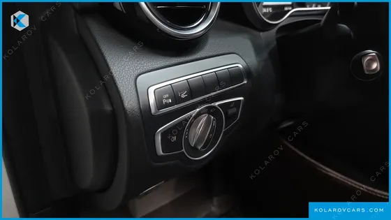 MERCEDES C-CLASS C220 D AVANTGARDE