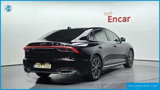 HYUNDAI GRANDEUR 3.0 LPI RENT CAR