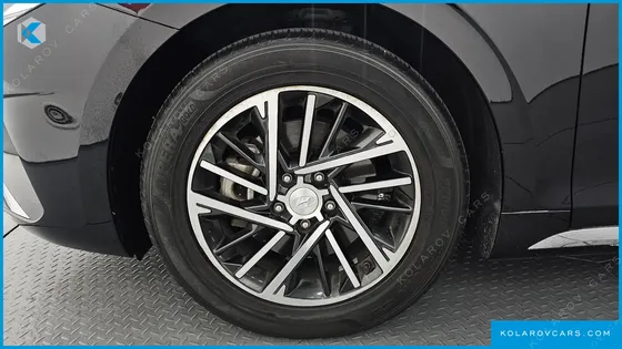 HYUNDAI GRANDEUR 3.0 LPI RENT CAR