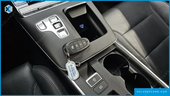 HYUNDAI GRANDEUR 3.0 LPI RENT CAR