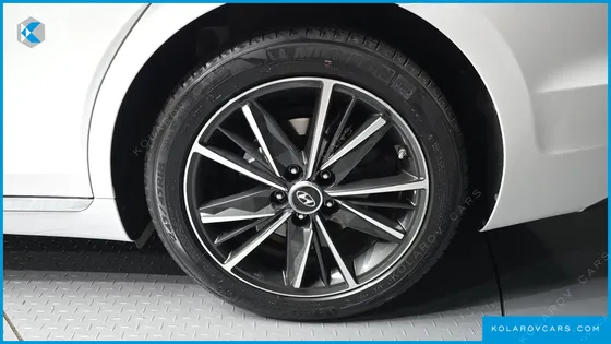 HYUNDAI GRANDEUR 2.5