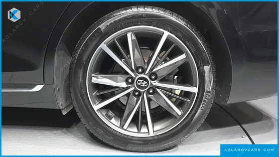 HYUNDAI GRANDEUR 3.3