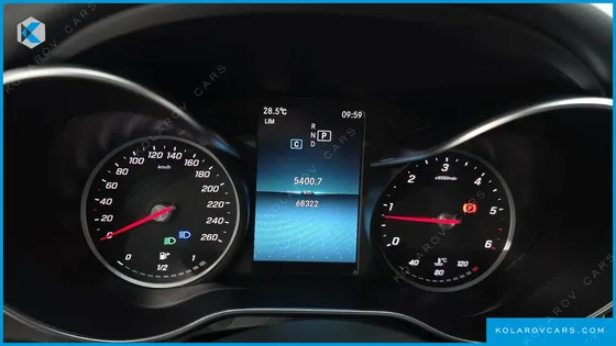 MERCEDES C-CLASS C220 D AVANTGARDE