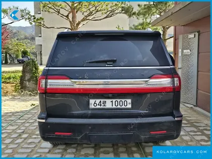 LINCOLN NAVIGATOR 3.5L (8-SEATER)