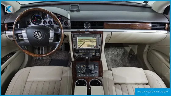 VOLKSWAGEN PHAETON V8 4.2 LWB