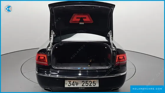 VOLKSWAGEN PHAETON V8 4.2 LWB