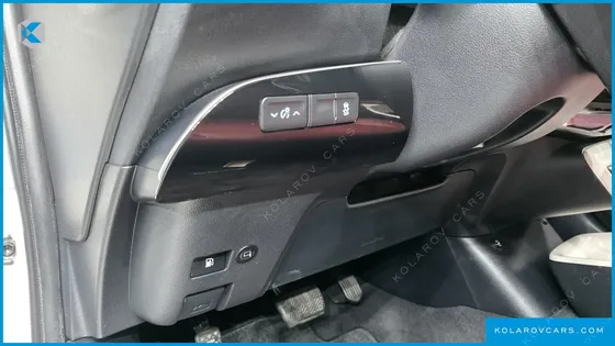 TOYOTA PRIUS 1.8 E