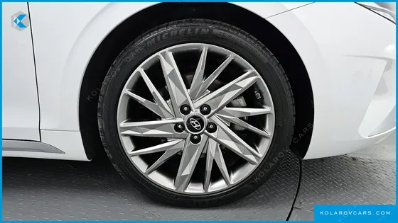 HYUNDAI GRANDEUR 2.5