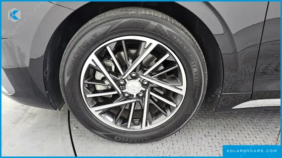 HYUNDAI GRANDEUR 2.5