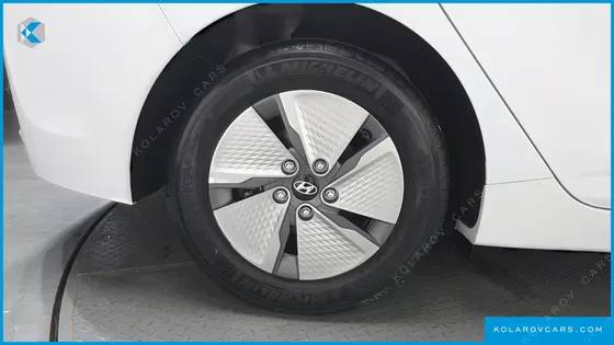 HYUNDAI IONIQ 1.6 HEV
