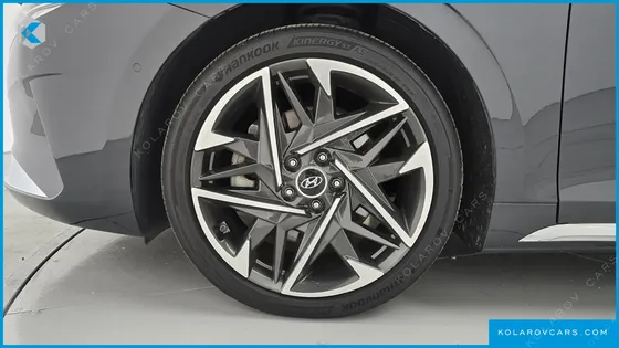 HYUNDAI GRANDEUR 3.3
