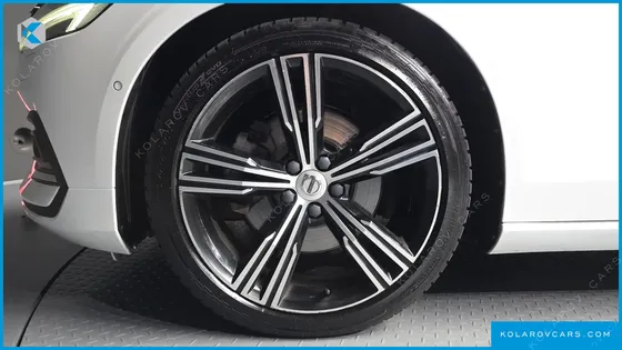 VOLVO S60 T5 INSCROPTION