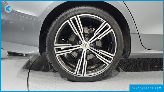 VOLVO S60 T5 INSCROPTION