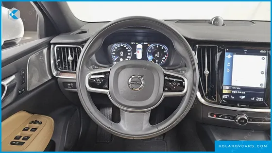 VOLVO S60 B5 INSCRIPTION
