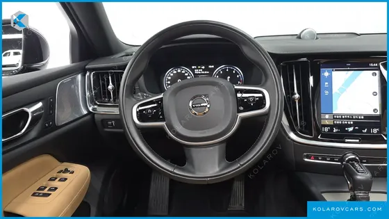 VOLVO S60 T5 INSCROPTION