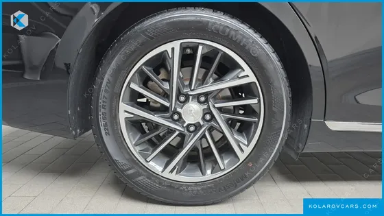 HYUNDAI GRANDEUR 3.0 LPI RENT CAR
