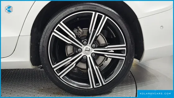 VOLVO S60 T5 INSCROPTION