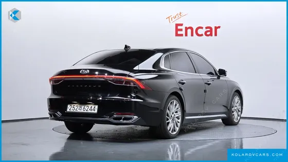 HYUNDAI GRANDEUR 3.3