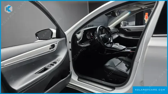 HYUNDAI GRANDEUR 3.0 LPI RENT CAR