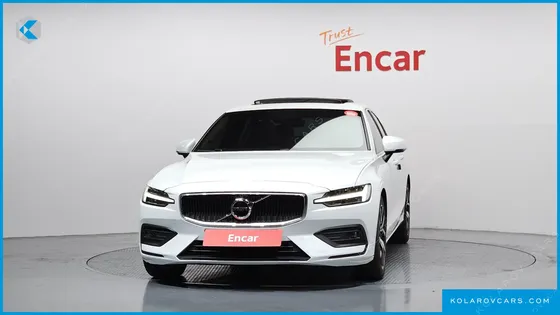 VOLVO S60 T5 MOMENTUM