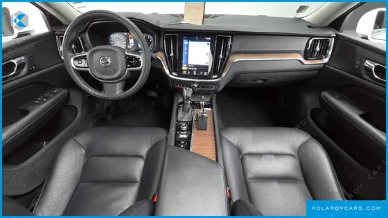VOLVO S60 T5 MOMENTUM