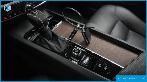 VOLVO S60 T5 MOMENTUM