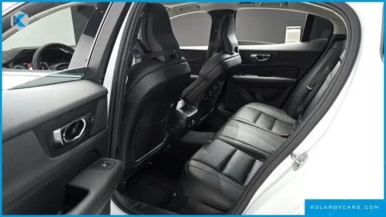 VOLVO S60 T5 MOMENTUM