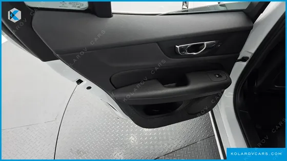 VOLVO S60 T5 MOMENTUM