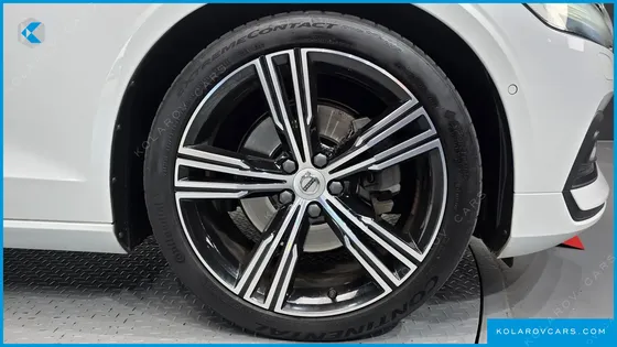 VOLVO S60 T5 INSCROPTION