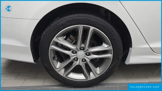 HYUNDAI SONATA 2.0 MODERN
