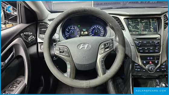 HYUNDAI GRANDEUR HG240 MODERN