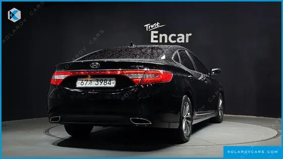 HYUNDAI GRANDEUR HG240 LUXURY