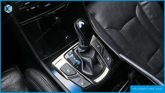 HYUNDAI GRANDEUR HG240 LUXURY