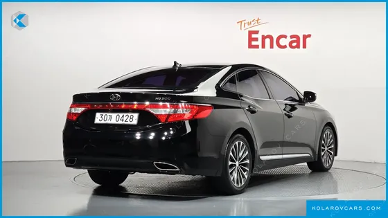 HYUNDAI GRANDEUR HG240 MODERN