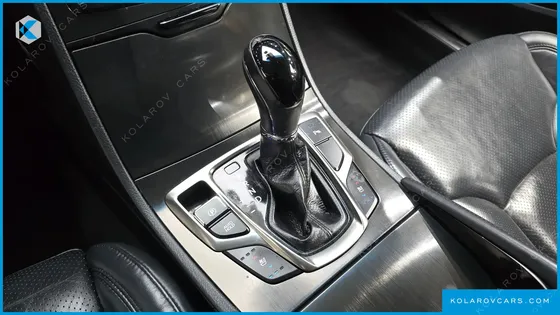 HYUNDAI GRANDEUR HG240 MODERN